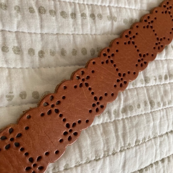 Fossil Tan Brown Leather Brogue Belt Coastal Cowgirl Western Boho Chic Sz M - Picture 8 of 11